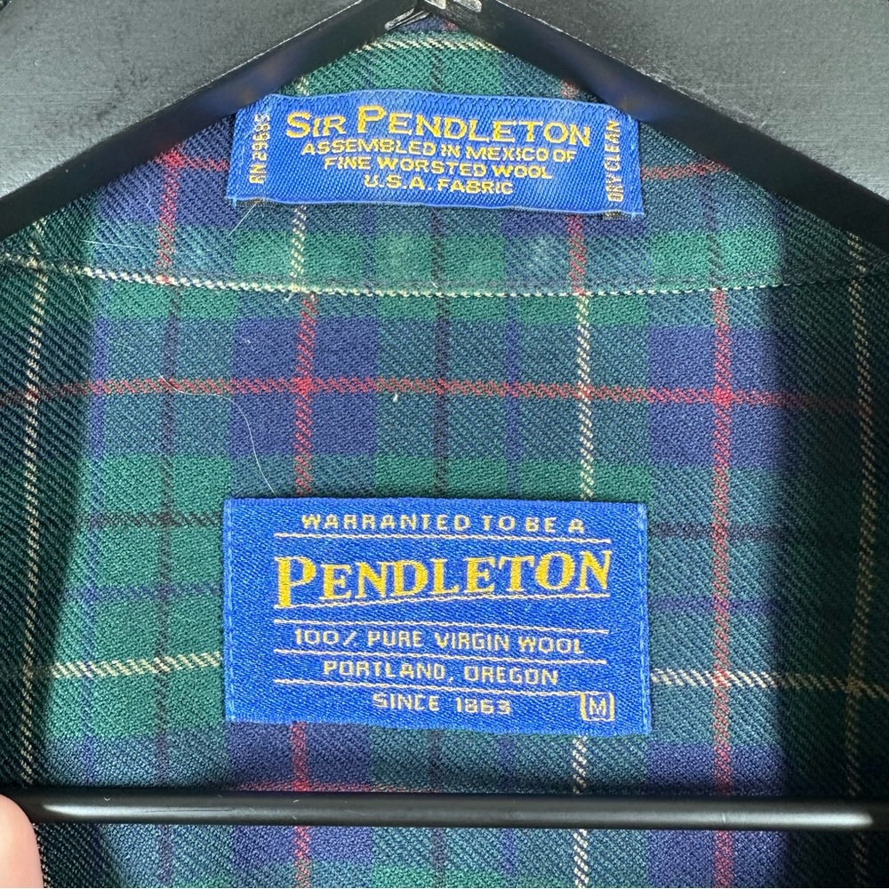 Pendleton 100% Virgin Wool Authentic Tartan Plaid Button Down Shirt Medium EUC - Picture 2 of 7
